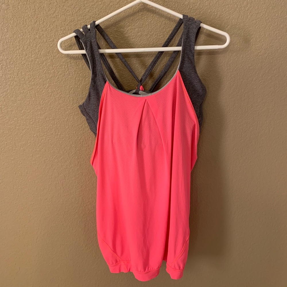 Lululemon tank with built in bra